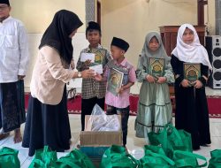 Hj. Ansari Tebar Kepedulian di Pamekasan, Salurkan Zakat Mal dan Mushaf Al-Qur’an untuk Anak Panti